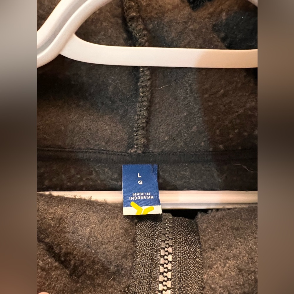 Fleece pullover - Picture 3 of 3